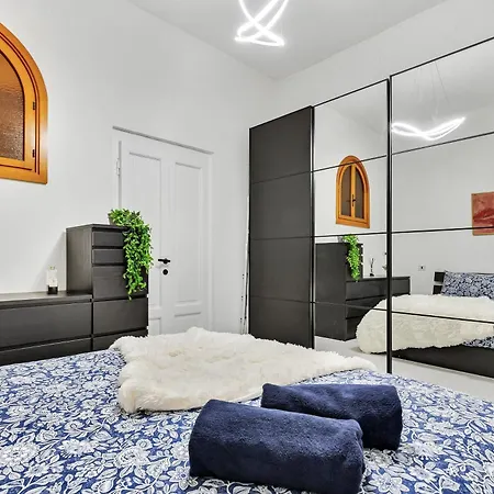 Charming And Large - 4 People - Fiera & Duomo Apartment