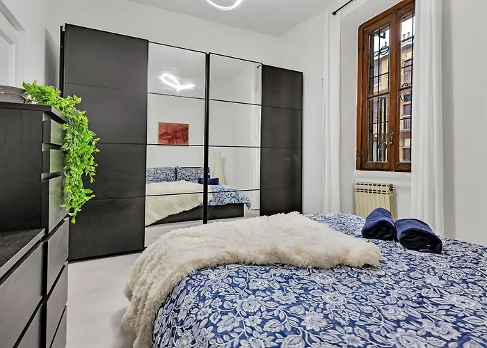 Charming And Large - 4 People - Fiera & Duomo Daire Milano